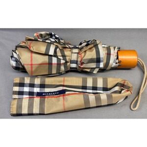 Burberry London Nova Check Umbrella Tan Beige Plaid Foldable Wood Handle Sleeve